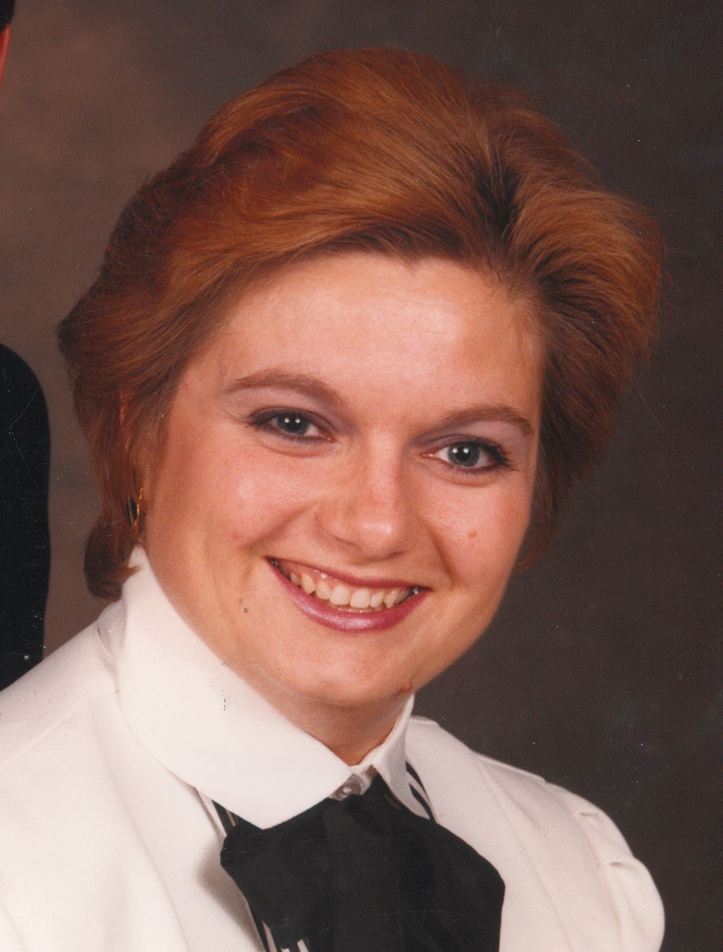 Eli Graves [Profiles] • Instagram, Twitter, TikTok Foller